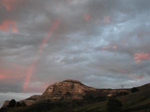 Monte Tortuga con el arcoíris.jpg