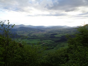 Valle de Mena subiendo al Peñalba de Lérdano.jpg